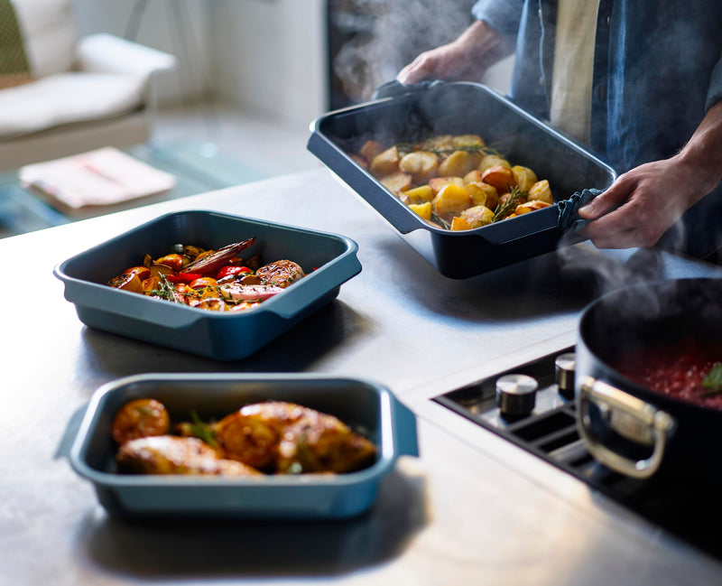 Joseph Joseph Nest Bakeware and Roasting Pan, Carbon Steel Baking Pan with Non-Stick Coating, Easy-Pull Handles, Organized Kitchen Storage, Medium, Blue Single (Medium)