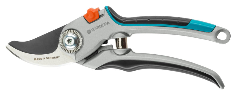 GARDENA (8906) Bypass Garden Pruning Shears, Ergonomic Hand Tools Scissors & Pruners for Heavy Duty Trimming & Cutting of Plants and Twigs, 1" Max Diameter - Made in Germany