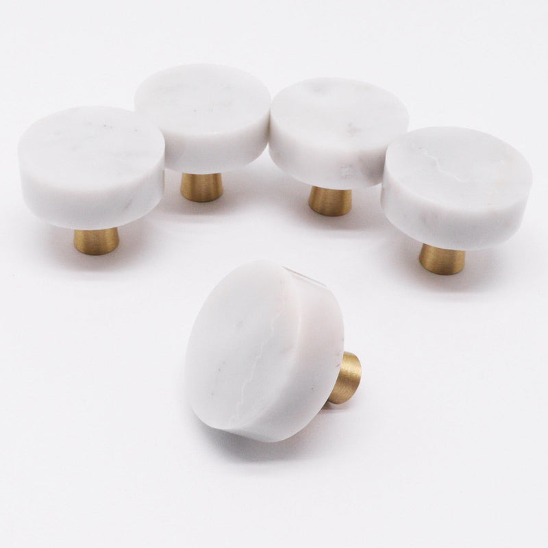 5pcs Marble Cabinet Knobs, Modern Decorative Cabinet Knobs, White Stone Brushed Brass Base Drawer Knob Handles Pull for Kitchen Bathroom Dresser (White) 5