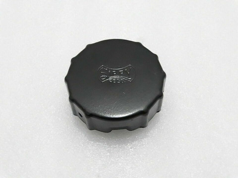 Tractor Fuel Tank Cap 005554361R93 / 005554361R92 Compatible For Mahindra Tractor