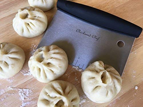  [AUSTRALIA] - Checkered Chef Dough Scraper And Chopper - Pastry Cutter, Icing Smoother, Bench Scraper Knife Stainless Steel With Plastic Cover