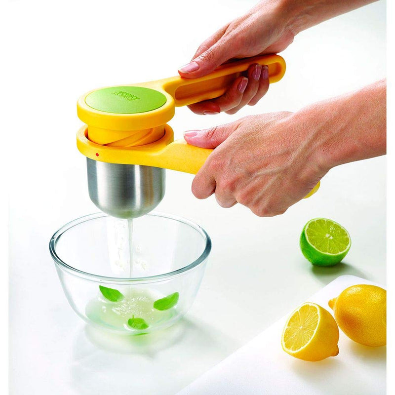  [AUSTRALIA] - Joseph Joseph 20101 Helix Citrus Juicer Ergonomic Twist-Action Hand Press Stainless Steel, Yellow Citrus Press