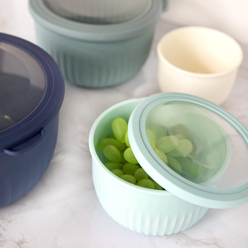  [AUSTRALIA] - Cook with Color Mixing Bowls - 8 Piece Large Nesting Plastic Mixing Bowl Set with Lids (Blue Ombre) Blue