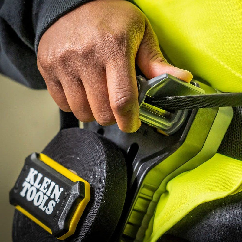  [AUSTRALIA] - Klein Tools 450-900 Cable Management, Hook & Loop Dispenser with 12-Foot x 3/4-Inch Tape Roll, Cuts Custom Length Hook & Loop Strips, Black