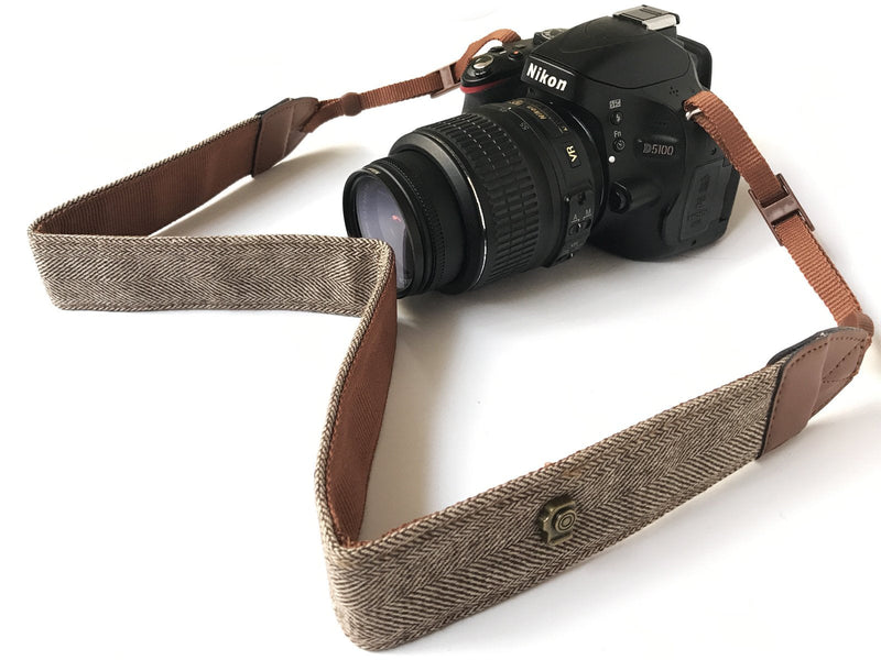  [AUSTRALIA] - Camera Strap Neck, Adjustable Vintage Soft Camera Straps Shoulder Belt for Women /Men,Camera Strap for Nikon / Canon / Sony / Olympus / Samsung / Pentax ETC DSLR / SLR Soft Brown New