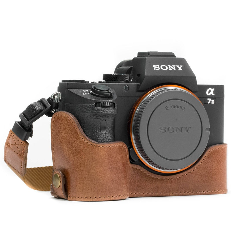  [AUSTRALIA] - MegaGear MG1130 Sony Alpha A7S II, A7R II, A7 II Genuine Leather Camera Half Case and Strap - Dark Brown