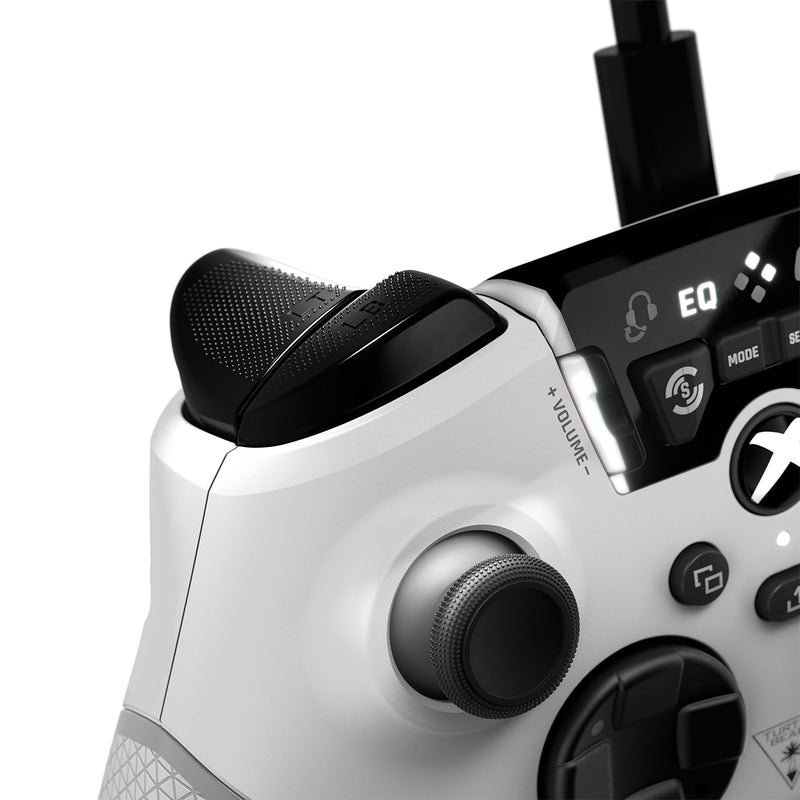  [AUSTRALIA] - Turtle Beach Recon Controller Wired Gaming Controller for Xbox Series X & Xbox Series S, Xbox One & Windows 10 PCs Featuring Remappable Buttons, Audio Enhancements, and Superhuman Hearing - White