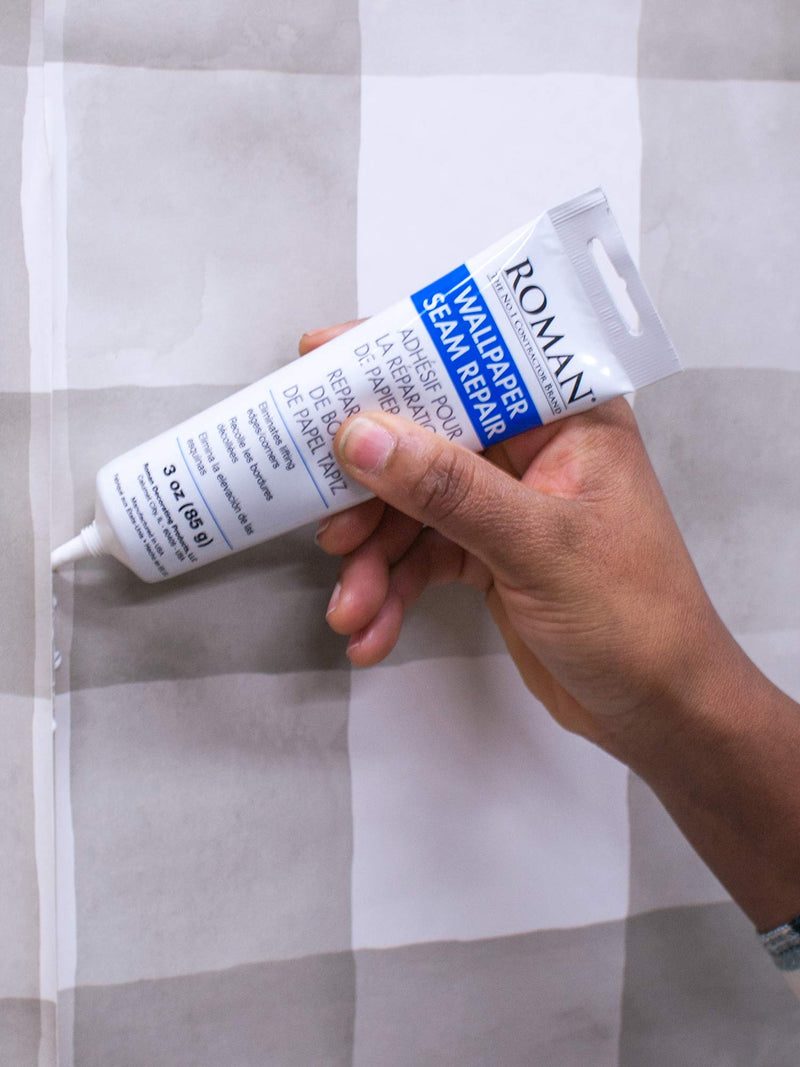  [AUSTRALIA] - Roman Products 207802LW 6454 Seam Repair Adhesive, Sealer for Wallpaper Tears, and Loose and Overlapping Edges, 3-oz Tube, 3 Oz, White, 3 Ounce