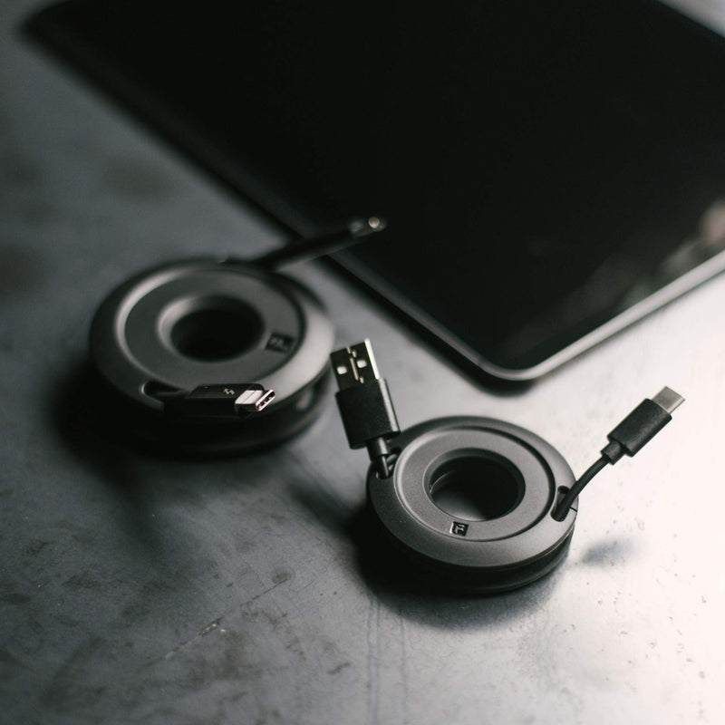  [AUSTRALIA] - Side Winder Mini and Max Headphone and cable winder and organizer perfect for wrapping earbuds and cords for travel and organization (Mini, Black)