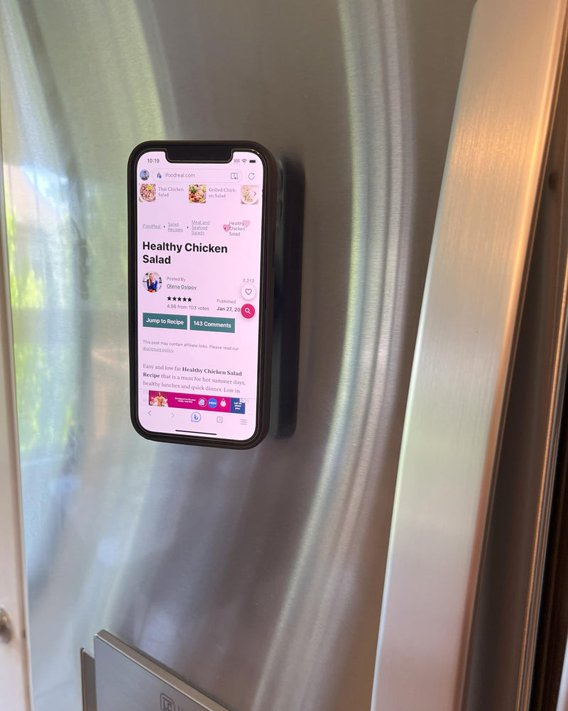  [AUSTRALIA] - Fridge Magnetic iPhone Holder, MagSafe Compatible, Attaches Magnetically to Refrigerator Door or Side.