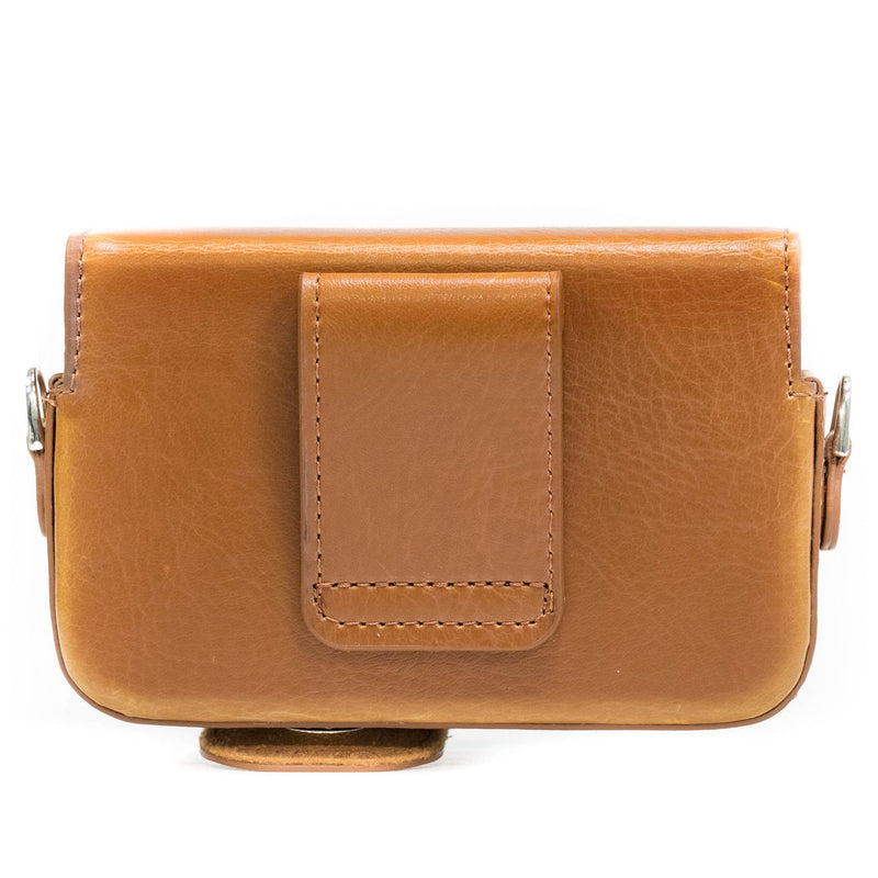  [AUSTRALIA] - MegaGear Leather Camera Case with Strap Compatible with Sony Cyber-Shot DSC-RX100 VII, DSC-RX100 VI, DSC-RX100 V, DSC-RX100 IV with 24-70mm Lens, DSC-RX100 III, DSC-RX100 II Light Brown