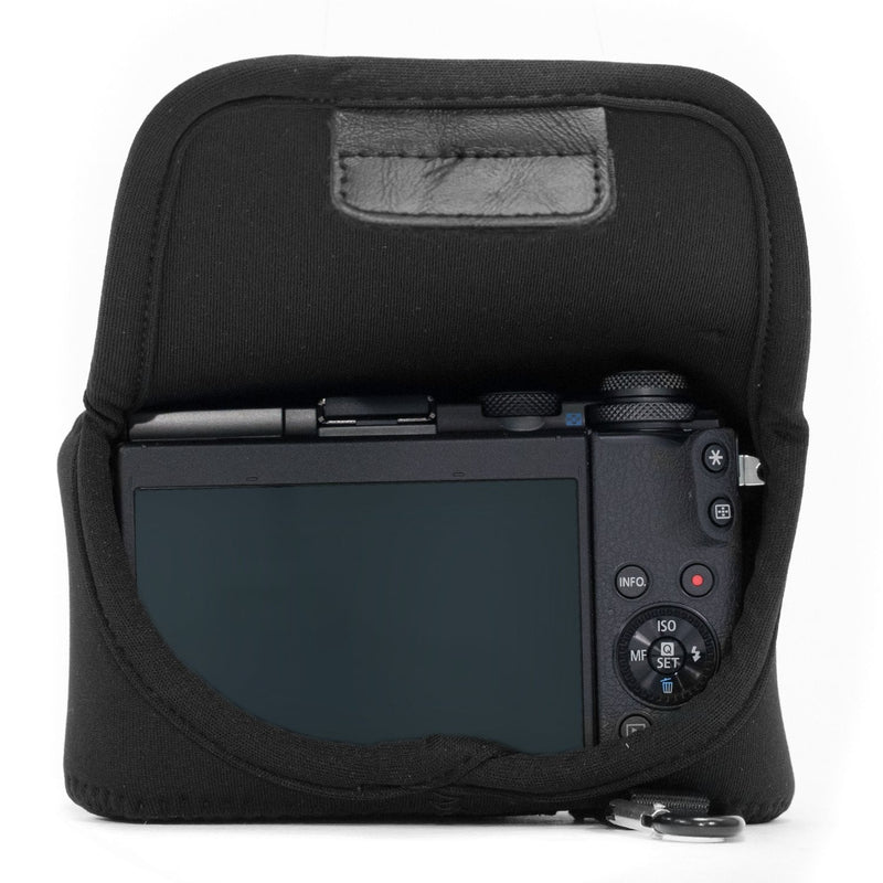  [AUSTRALIA] - MegaGear Canon EOS M6 (15-45 mm) Ultra Light Neoprene Camera Case, with Carabiner - Black - MG1158 15-45 mm