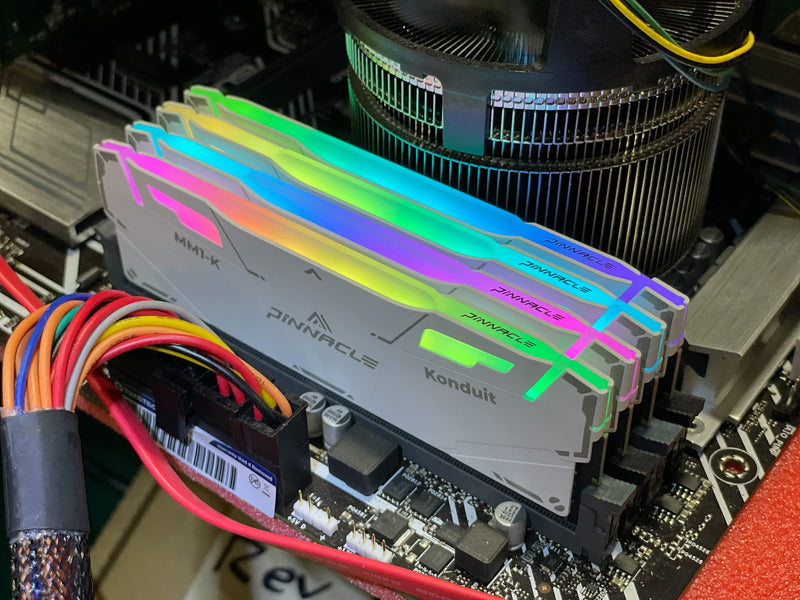  [AUSTRALIA] - Timetec Pinnacle Konduit RGB 16GB KIT(2x8GB) DDR4 3200MHz PC4-25600 CL16-18-18-38 XMP2.0 Overclocking 1.35V Compatible for AMD and Intel Desktop Gaming PC Memory Module RAM - White 16GB KIT(2x8GB) RGB White
