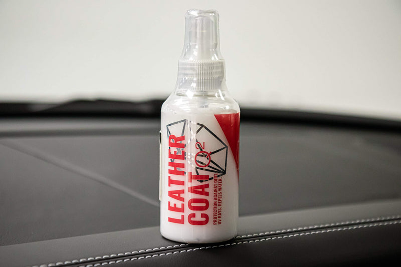  [AUSTRALIA] - GYEON Quartz Q² LeatherCoat - Easy to Use Leather Protection, Water Based, Wipe On Wipe Off, Non Greasy Satin Finish, Highly Repellent and Prevents UV Fading 120ml