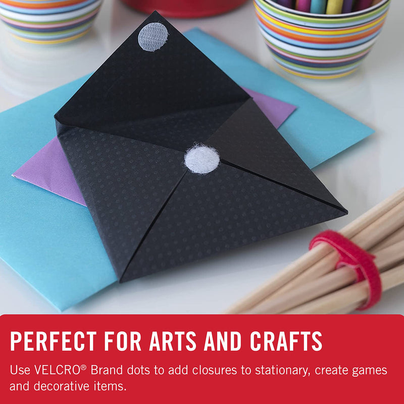  [AUSTRALIA] - VELCRO Brand Dots with Adhesive White | 200 Pk | 3/4" Circles | Sticky Back Round Hook and Loop Closures for Organizing, Arts and Crafts, School Projects, 91824