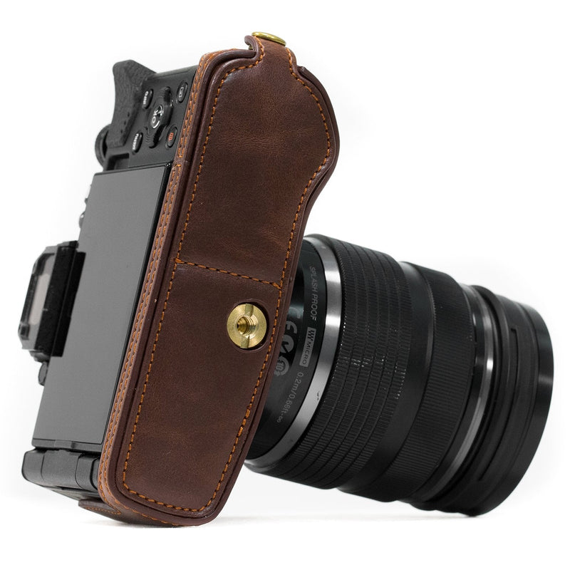  [AUSTRALIA] - MegaGear Ever Ready Leather Camera Half Case Compatible with Olympus OM-D E-M5 Mark II Dark Brown