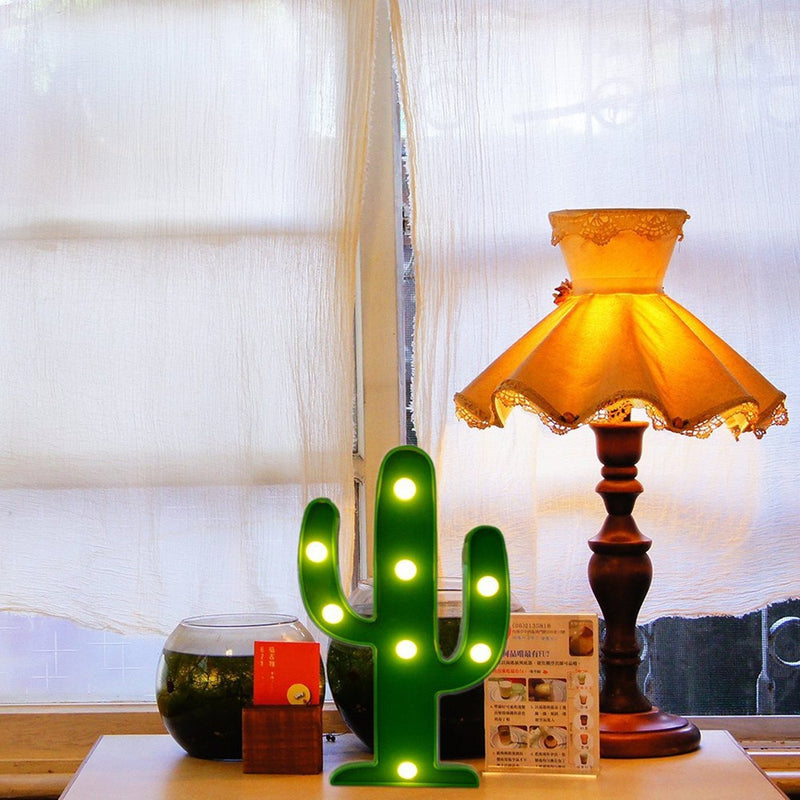  [AUSTRALIA] - QiaoFei LED Cactus Light, Cute Cactus Night Table Lamp for Kids' Room Bedroom Party Garden Home Decorations (Green)