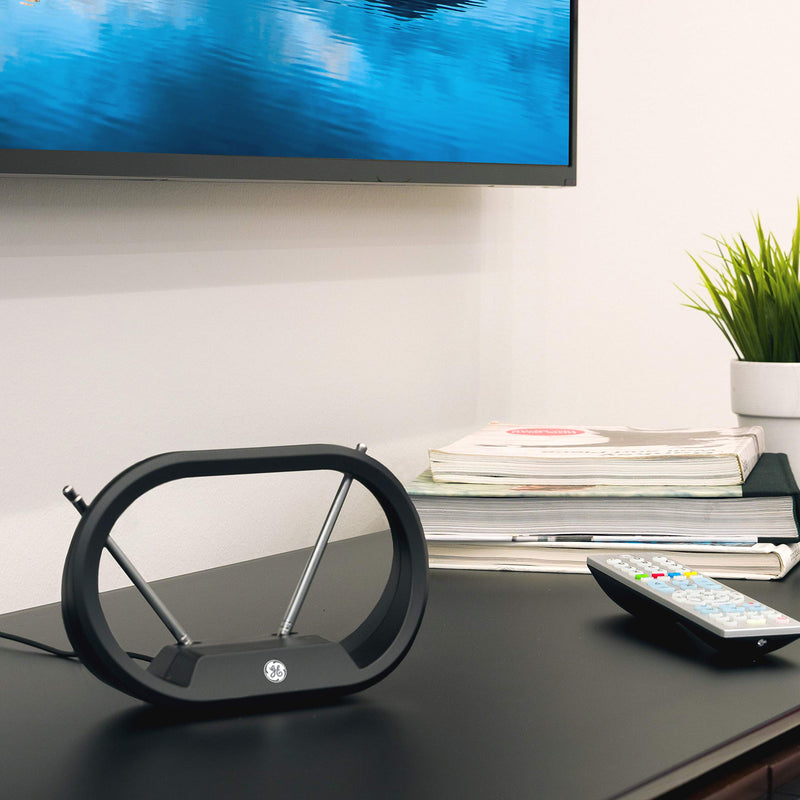  [AUSTRALIA] - GE Modern Loop Rabbit Ears Indoor TV Antenna, 15 inch Extendable Dipoles, 4K 1080P VHF UHF, Tabletop Antenna, Digital HDTV Antenna, Smart TV Compatible, 4ft Coaxial Cable, Black, 33675 Modern Loop Design