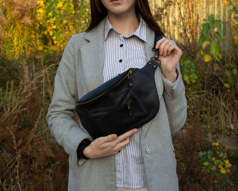 INCARNE Leather Fanny Pack Made of Full Grain Leather - LeoForward Australia