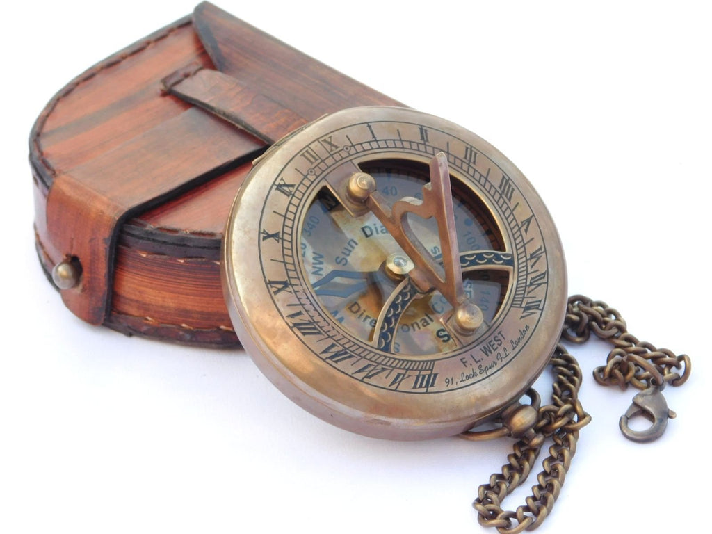  [AUSTRALIA] - NEOVIVID Brass Sundial Compass with Leather Case and Chain - Push Open Compass - Steampunk Accessory - Antiquated Finish - Beautiful Handmade Gift -Sundial Clock